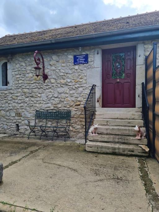 Petit Gite 18 Eme Tout Confort Saint-Germain-des-Fosses Ngoại thất bức ảnh
